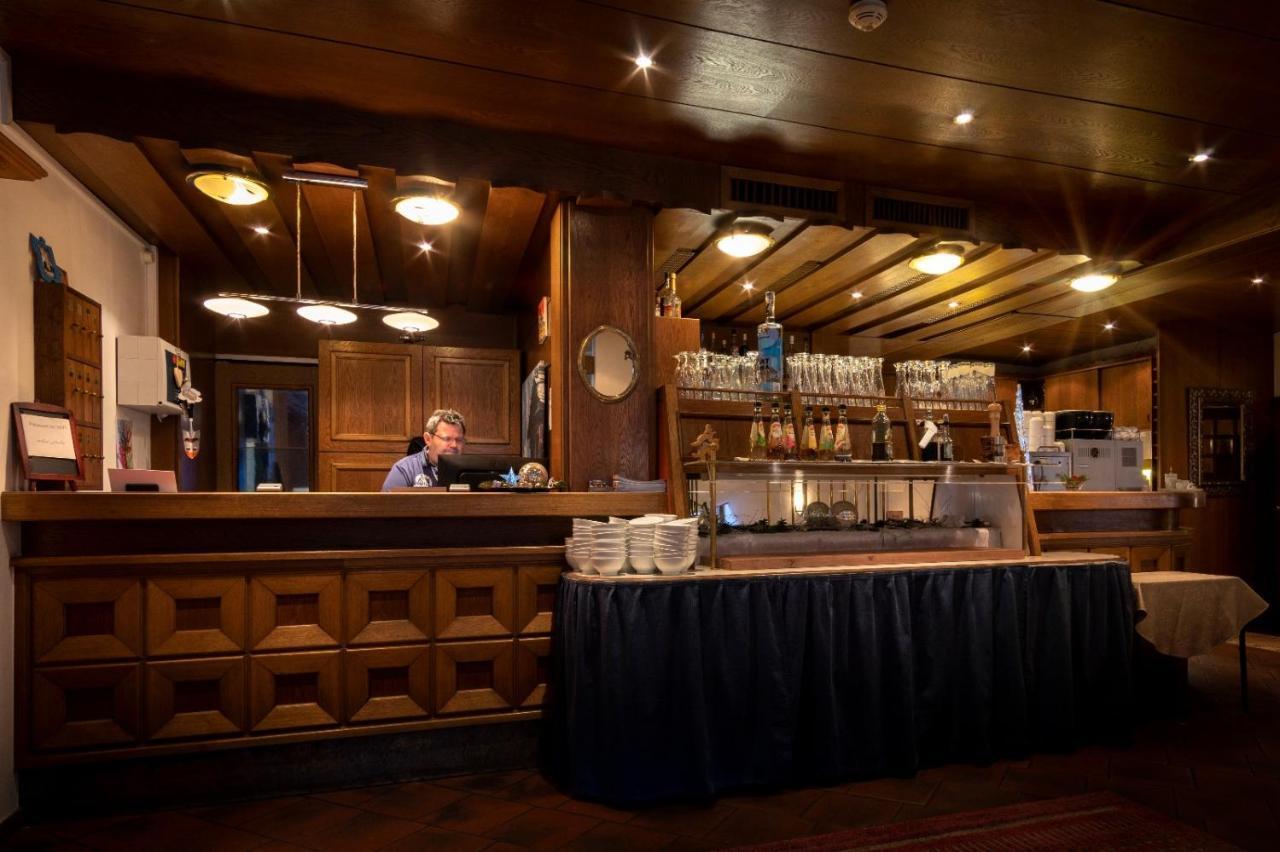 Hotel Bruggner Stub'N Landeck Bagian luar foto