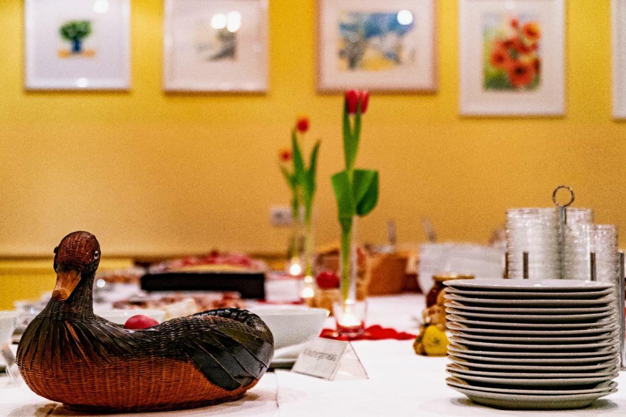 Hotel Bruggner Stub'N Landeck Bagian luar foto